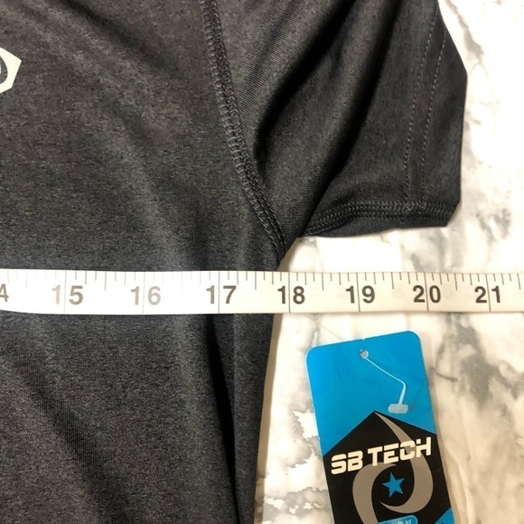 SB TECH Shirt Adult SM Black Short Sleeve Athletic Top Activewear Cool Play NWT - Picture 5 of 5